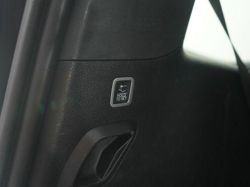 Used 2023 Jeep Grand Wagoneer Base image 21