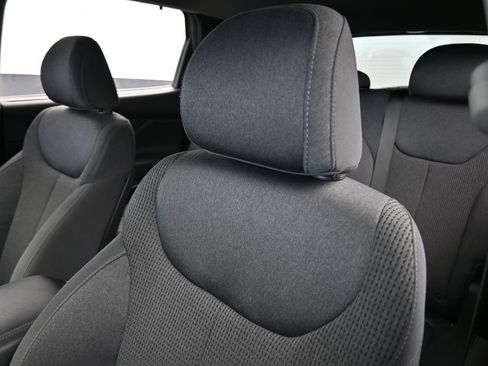 Used 2019 Hyundai Santa Fe SEL image 16