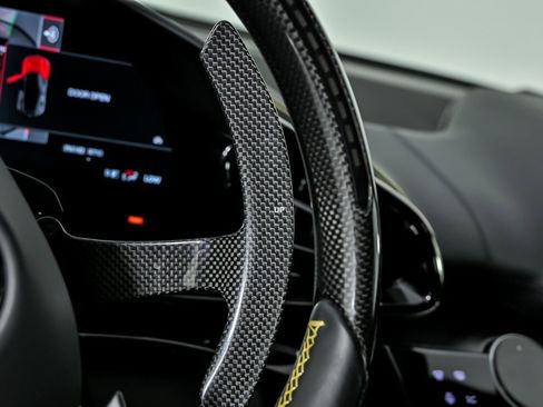 Used 2025 Ferrari Purosangue image 40