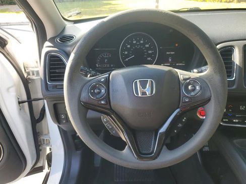Used 2019 Honda HR-V EX image 35