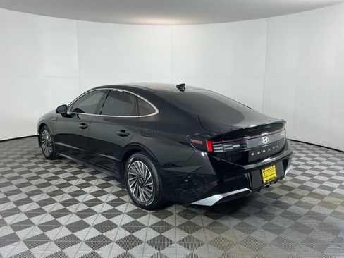 Used 2025 Hyundai Sonata Limited image 7