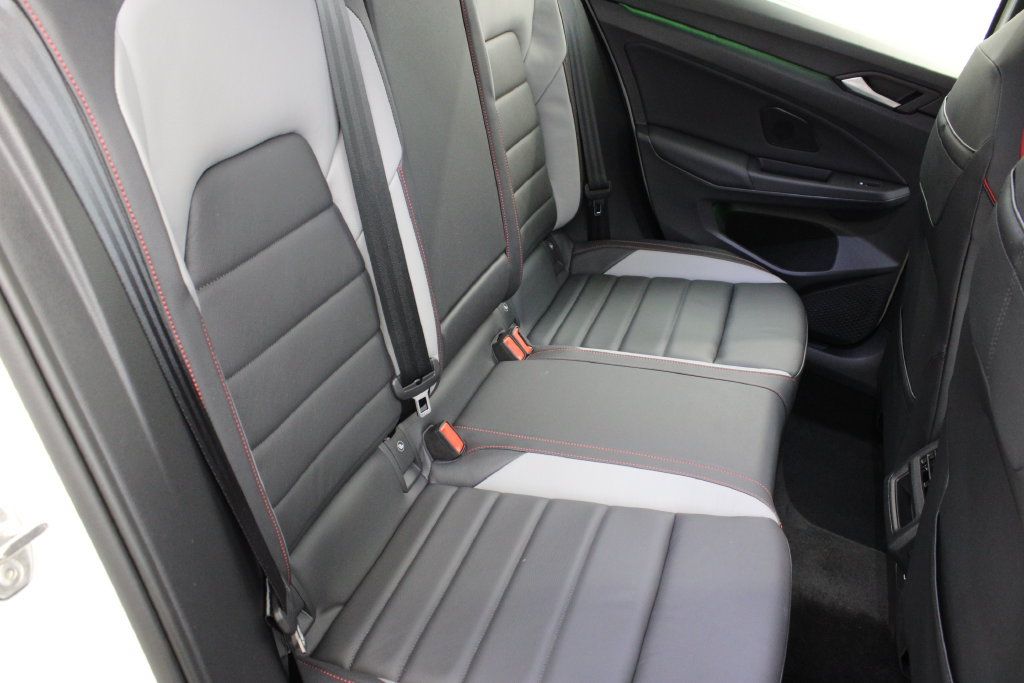 Certified 2023 Volkswagen GTI SE FWD image 20