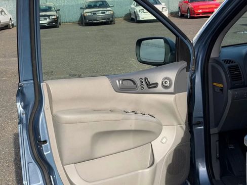 Used 2009 Kia Sedona EX w/ Luxury Pkg image 15