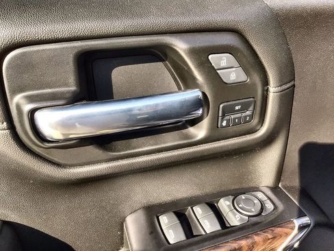 Used 2021 GMC Sierra 1500 SLT image 24