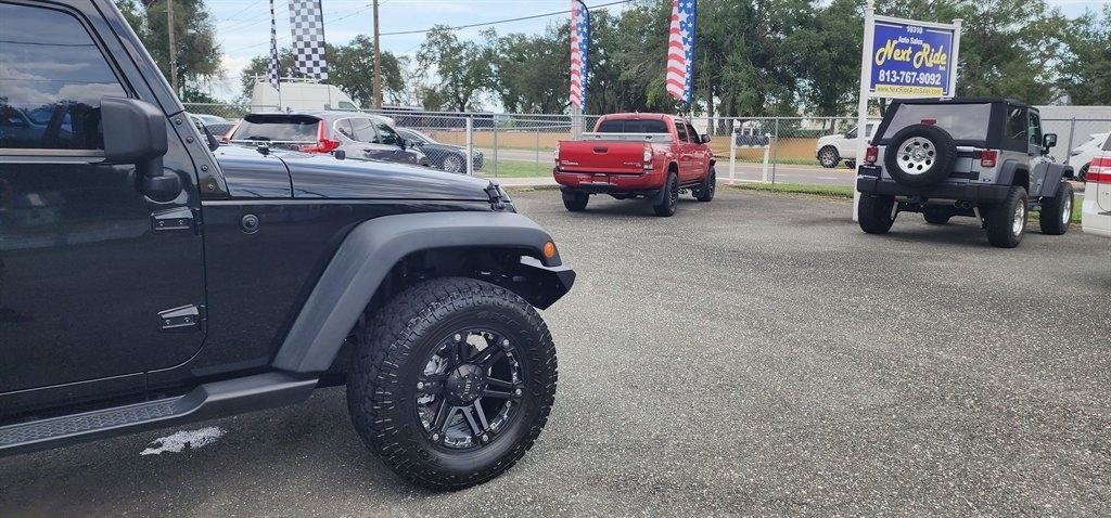 Used 2015 Jeep Wrangler Unlimited Sport w/ Quick Order Package 24S AWD/4WD image 6