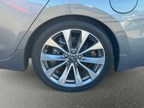 Used 2023 Nissan Maxima Platinum w/ Sport Mat Group FWD image 8