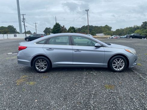 Used 2016 Hyundai Sonata SE image 3