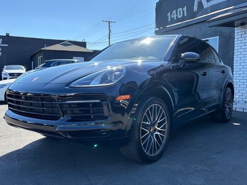Used 2019 Porsche Cayenne E-Hybrid AWD/4WD image 15