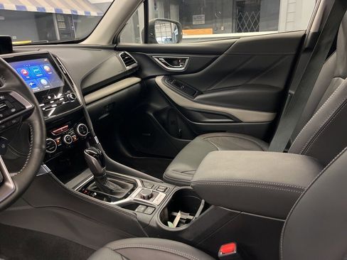 Certified 2024 Subaru Forester Limited image 25