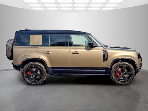 New 2026 Land Rover Defender 110 X AWD/4WD image 6