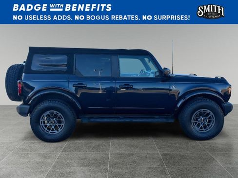 Used 2021 Ford Bronco Outer Banks AWD/4WD image 3