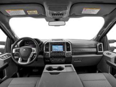 Used 2018 Ford F250 XLT w/ Snow Plow Prep Package AWD/4WD image 3