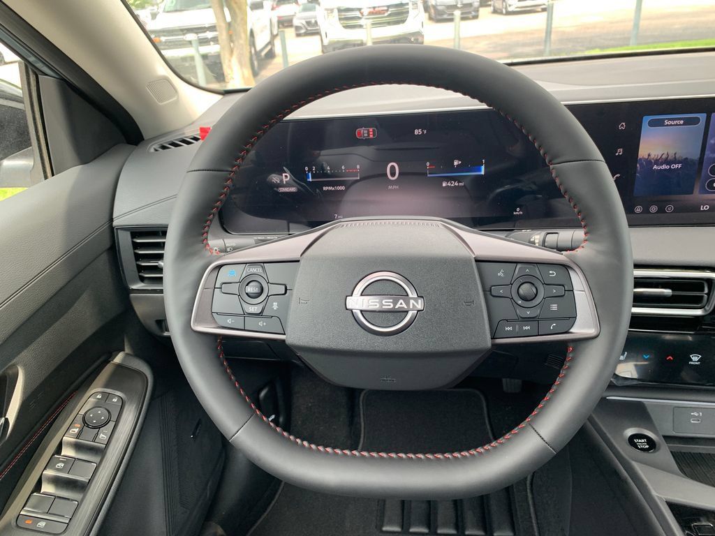New 2026 Nissan Sentra SR w/ SR Premium Package FWD image 8