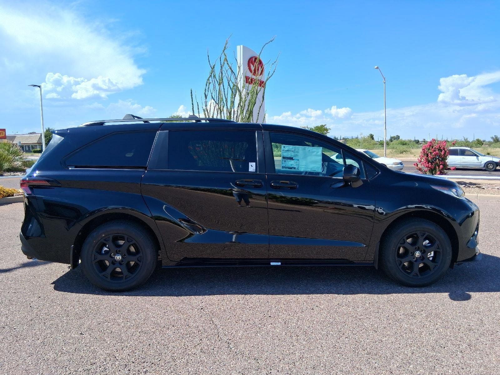 New 2026 Toyota Sienna XLE Woodland Edition AWD/4WD image 6