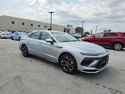 Certified 2025 Hyundai Sonata SEL AWD/4WD image 7