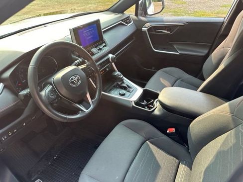 Used 2023 Toyota RAV4 SE w/ Weather & Moonroof Package AWD/4WD image 14