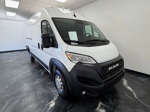 Used 2023 RAM ProMaster 3500 w/ Convenience Group image 17