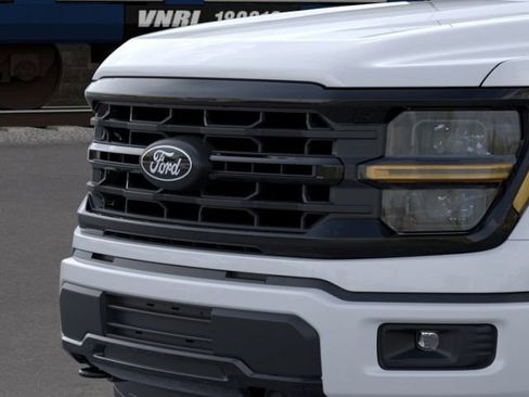 New 2026 Ford F150 XLT w/ XLT Black Appearance Package AWD/4WD image 17