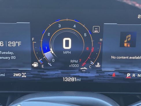 Used 2025 Chevrolet Tahoe RST w/ Comfort Package image 17