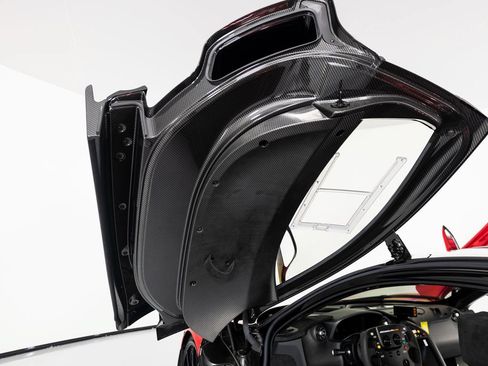Used 2015 McLaren P1 RWD image 10