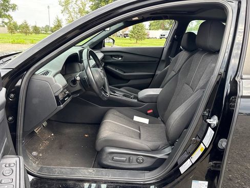 Used 2023 Honda Accord Sport image 15