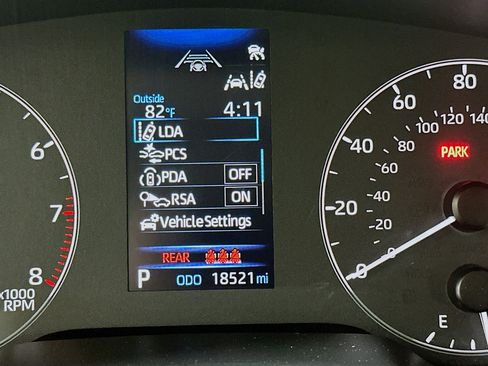 Used 2024 Toyota Corolla LE FWD image 18