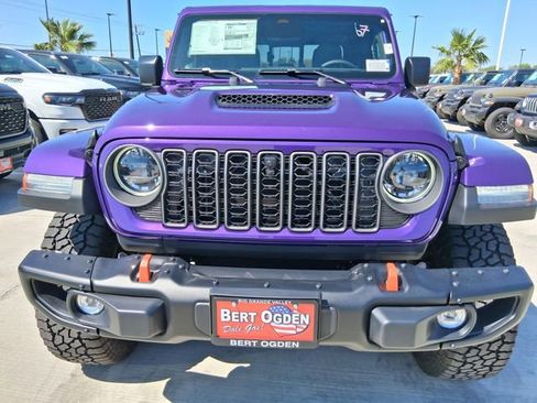 New 2026 Jeep Gladiator Mojave image 2