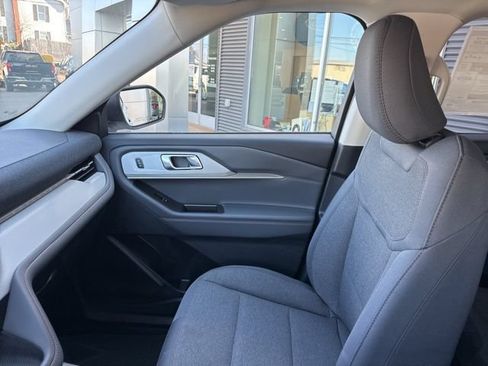 New 2026 Ford Explorer Active AWD/4WD image 25