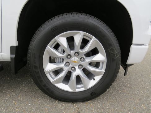 New 2026 Chevrolet Silverado 1500 Custom image 11