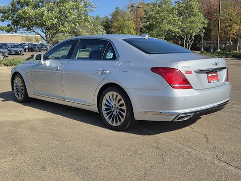 Used 2018 Genesis G90 3.3T Premium image 6