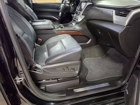 Used 2017 GMC Yukon SLT w/ Open Road Package AWD/4WD image 15