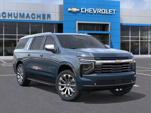 New 2025 Chevrolet Suburban Premier AWD/4WD image 31