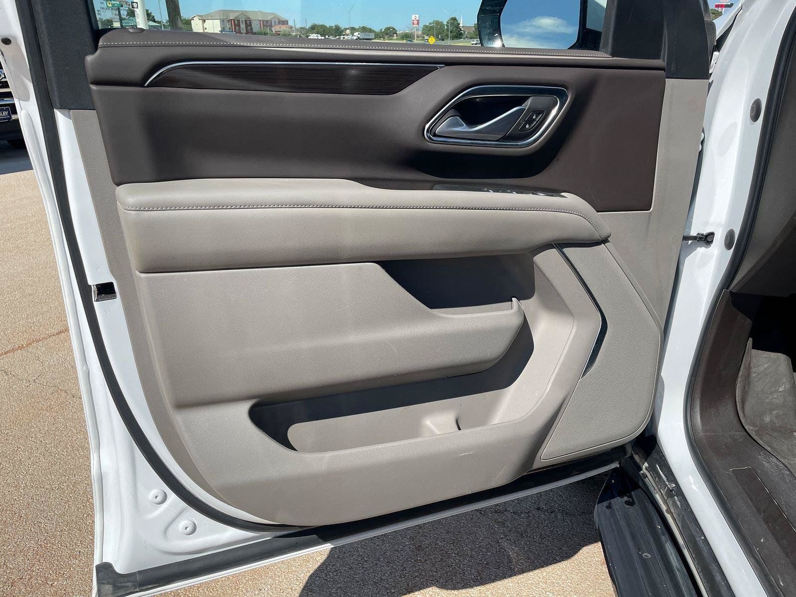 Used 2022 GMC Yukon SLE RWD image 10