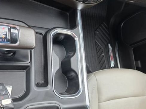 Used 2022 Chevrolet Silverado 1500 LTZ w/ LTZ Premium Package AWD/4WD image 22