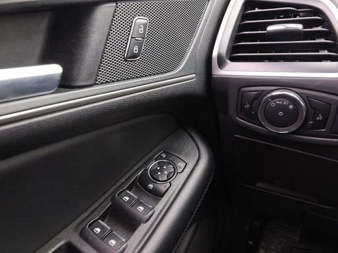 Certified 2024 Ford Edge SEL image 19