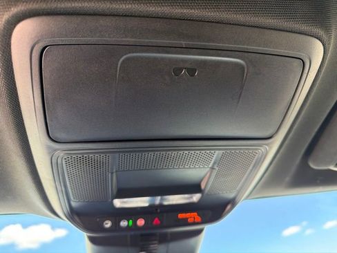 Used 2024 Chevrolet Traverse LT AWD/4WD image 35