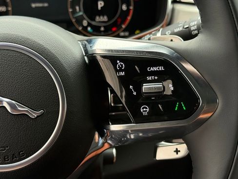 New 2026 Jaguar F-PACE R-Dynamic S image 19