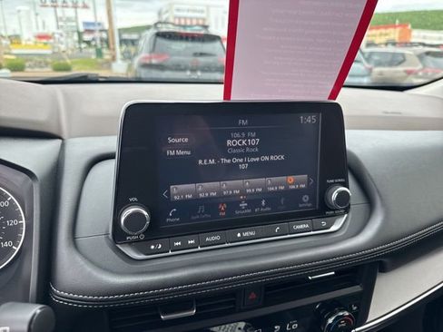 Certified 2023 Nissan Rogue SV w/ SV Premium B Package AWD/4WD image 23
