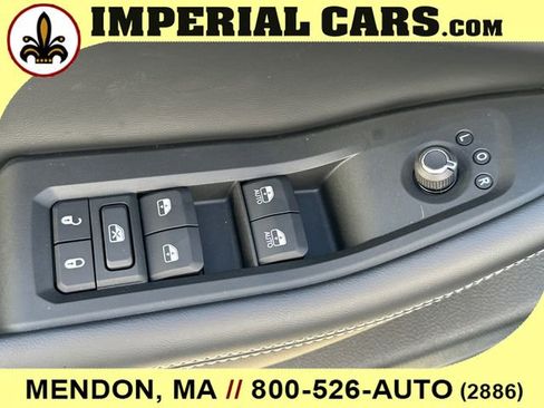 New 2025 Jeep Grand Cherokee L Altitude image 24