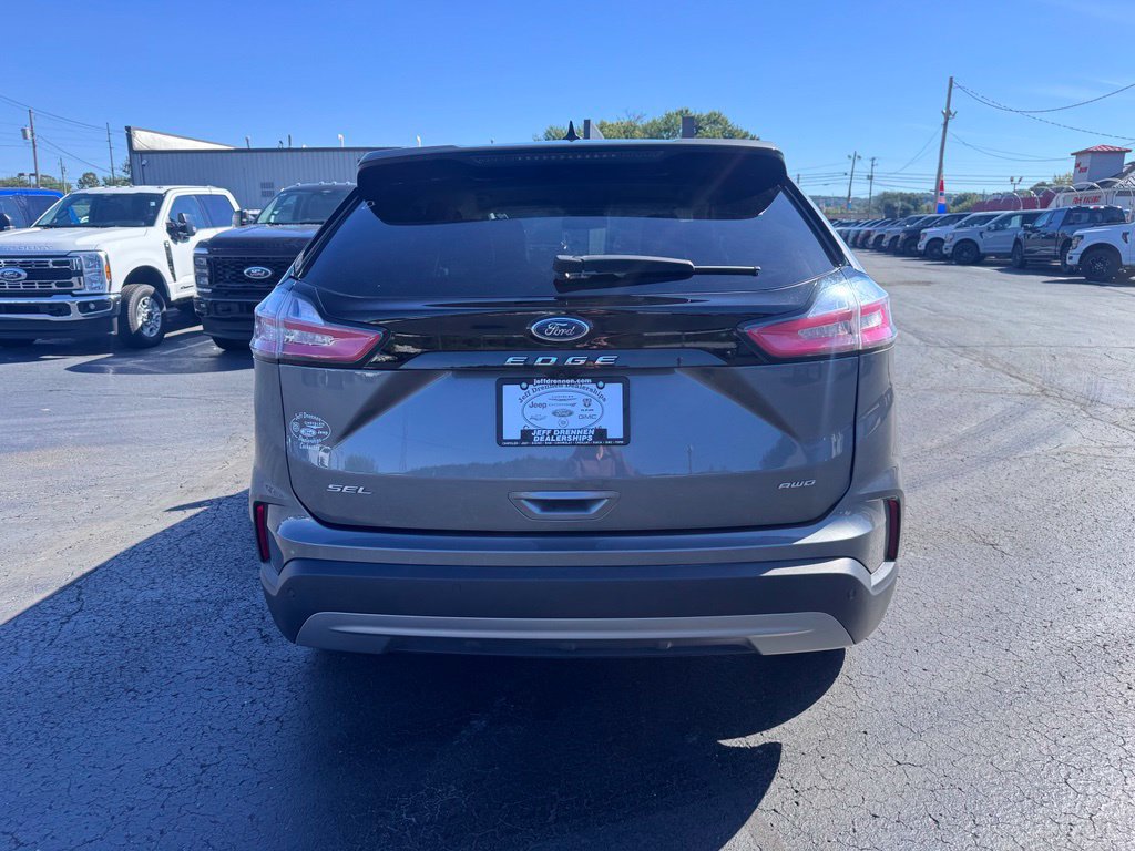 Used 2024 Ford Edge SEL w/ Convenience Package AWD/4WD image 6