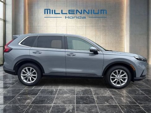Used 2024 Honda CR-V EX-L image 6