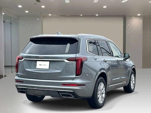 Certified 2024 Cadillac XT6 Luxury w/ LPO, Floor Liner Package AWD/4WD image 4
