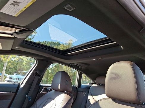 Used 2022 BMW i4 eDrive40 w/ Premium Package image 18