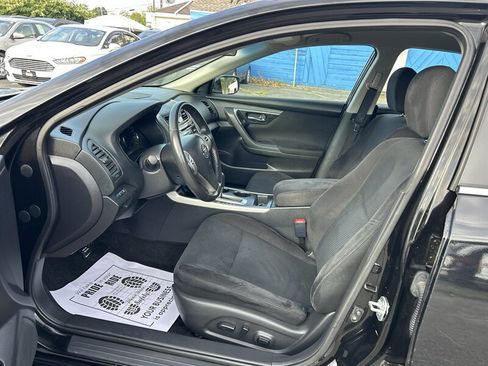Used 2015 Nissan Altima 2.5 SV FWD image 9