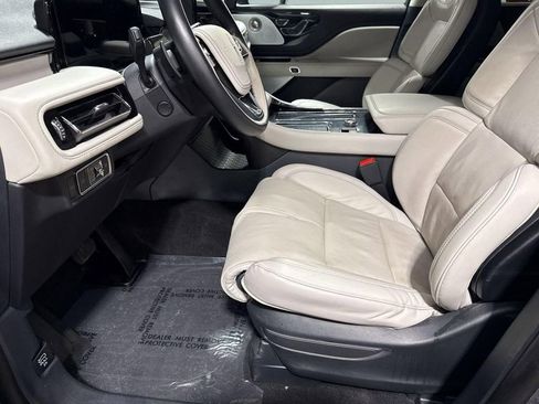 Certified 2025 Lincoln Aviator Reserve w/ Equipment Group 201A AWD/4WD image 12