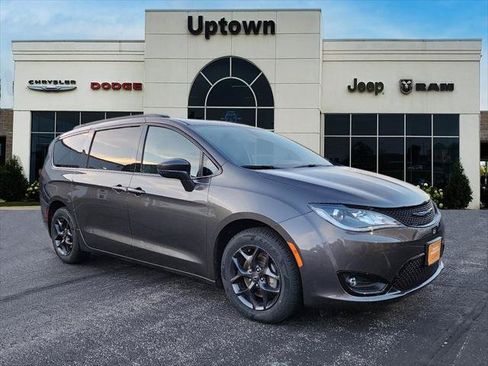 Certified 2020 Chrysler Pacifica Touring-L w/ S Appearance Package FWD image 1