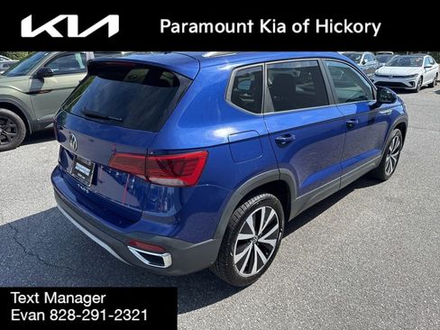 Used 2022 Volkswagen Taos SE FWD image 7