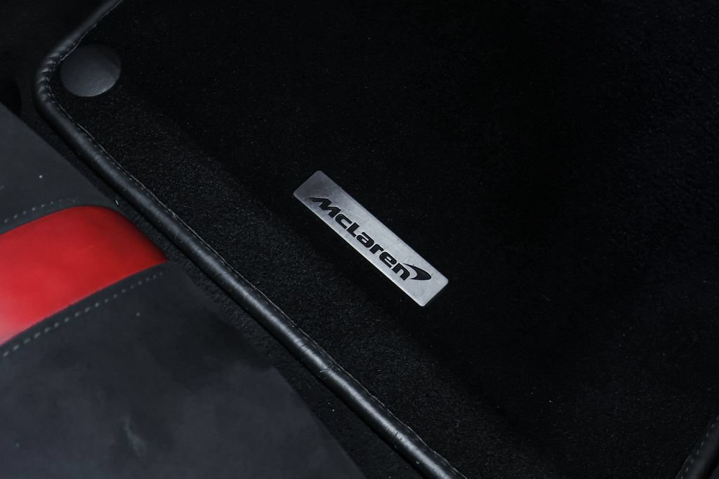 Used 2018 McLaren 570S Spider RWD image 33