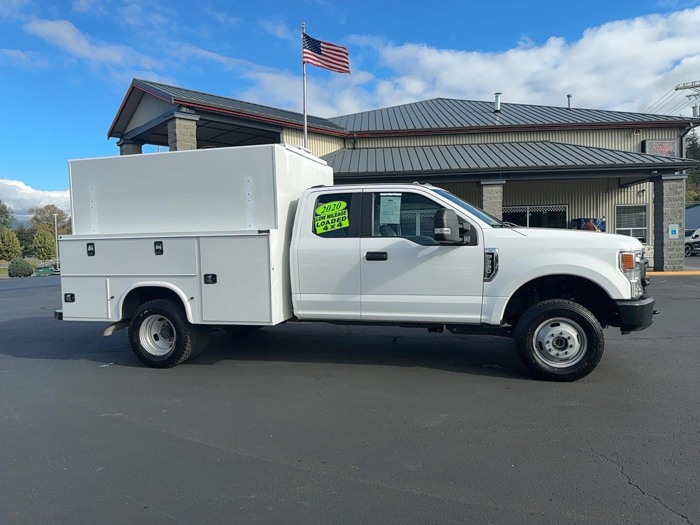 Used 2020 Ford F350 XL w/ Power Equipment Group AWD/4WD image 4