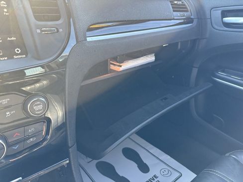 Used 2022 Chrysler 300 S RWD image 43